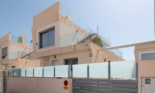 Villa - Resale - Orihuela Costa -
                Mil Palmeras