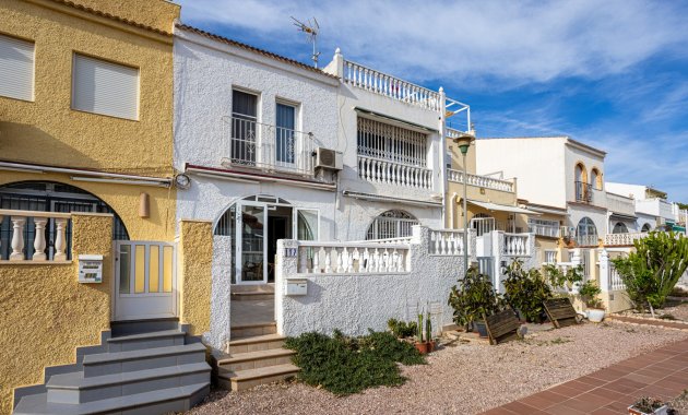 Villa - Reventa - Torrevieja -
                La Siesta