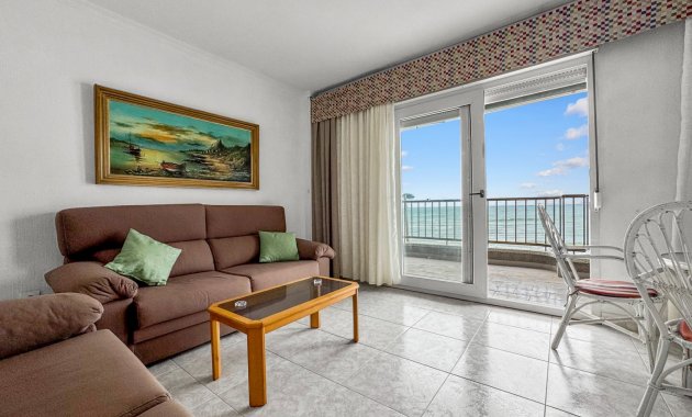 Resale - Apartment  -
Torrevieja - Playa de los Locos