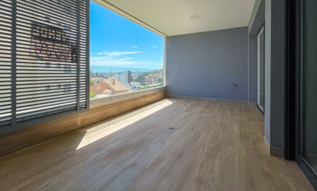 Resale - Apartment  -
Orihuela Costa - Punta Prima