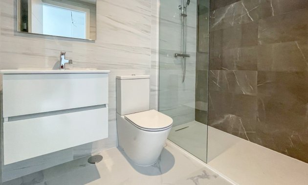 Resale - Apartment  -
Orihuela Costa - Punta Prima