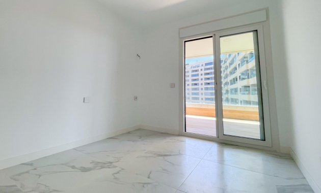 Resale - Apartment  -
Orihuela Costa - Punta Prima