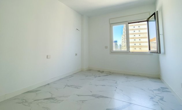 Resale - Apartment  -
Orihuela Costa - Punta Prima