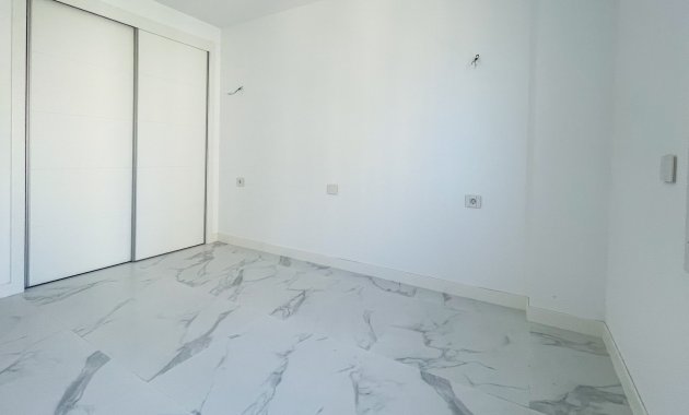 Resale - Apartment  -
Orihuela Costa - Punta Prima