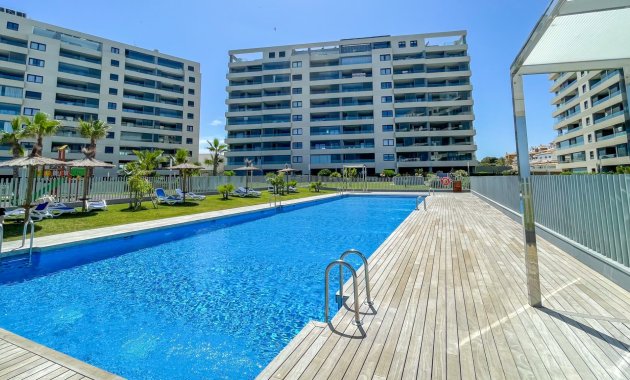 Resale - Apartment  -
Orihuela Costa - Punta Prima