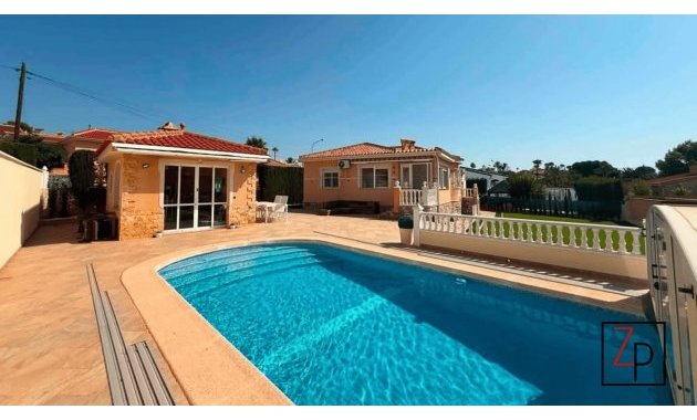 Reventa - Villa -
Ciudad Quesada