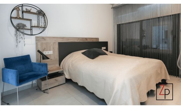 Resale - Villa -
Benijofar - Pueblo