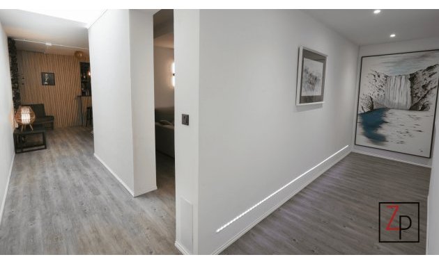 Resale - Villa -
Benijofar - Pueblo
