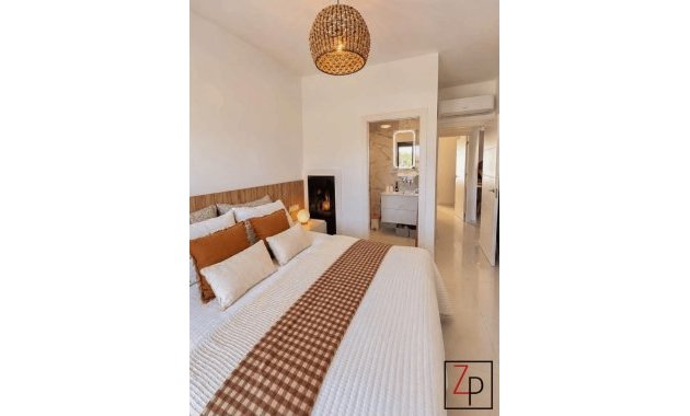 Resale - Penthouse -
San Miguel de Salinas - Pueblo