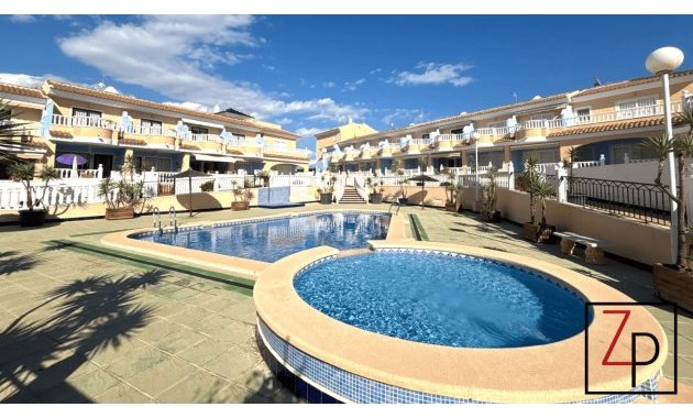 Resale - Duplex -
Ciudad Quesada - Doña Pepa