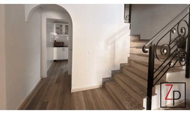 Resale - Duplex -
Ciudad Quesada - Doña Pepa