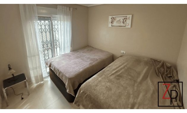 Resale - Duplex -
Ciudad Quesada - Doña Pepa