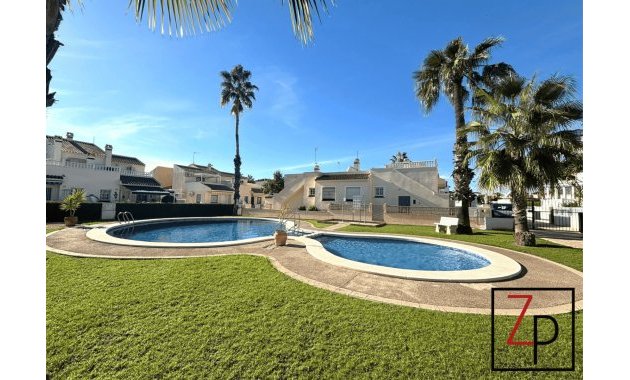 Resale - Bungalow -
Orihuela Costa - Playa Flamenca Norte