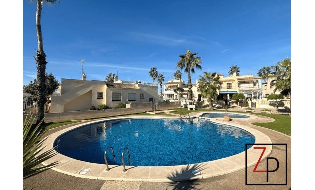 Resale - Bungalow -
Orihuela Costa - Playa Flamenca Norte