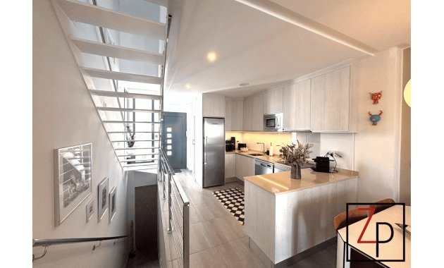 Resale - Duplex -
Benijofar - Pueblo
