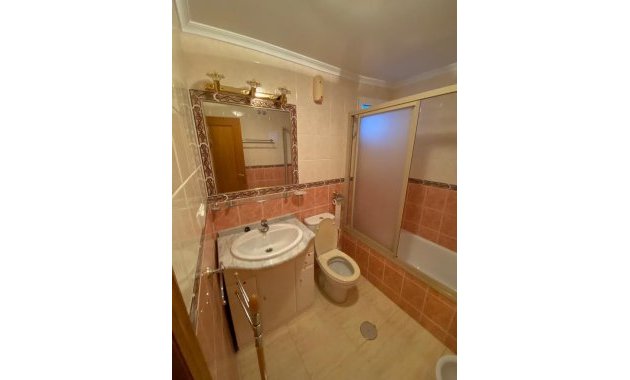 Reventa - Apartamento/ piso -
Torrevieja