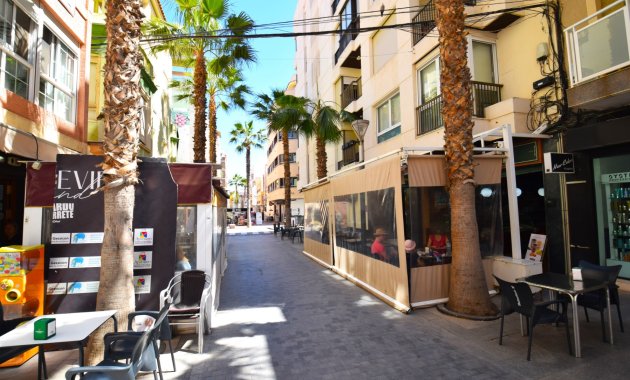 Resale - Apartment / flat -
Torrevieja - Center