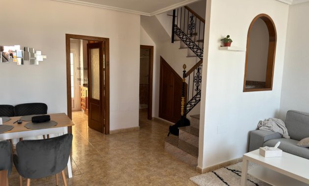 Resale - Townhouse -
Orihuela Costa - Villamartín