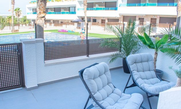 Reventa - Adosado -
Torrevieja - Los Balcones