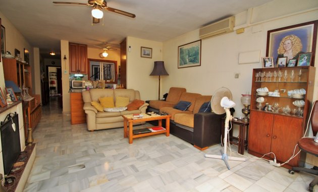 Resale - Townhouse -
Villamartín