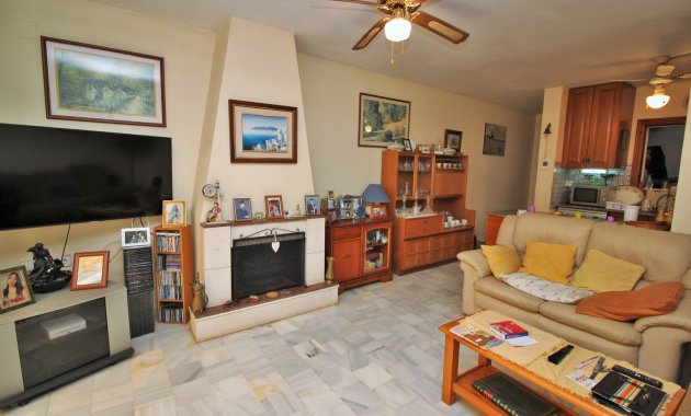 Resale - Townhouse -
Villamartín