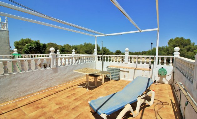 Resale - Townhouse -
Villamartín