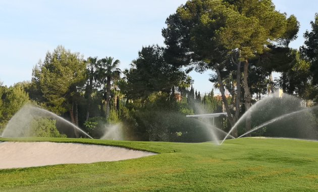 Resale - Townhouse -
Villamartín