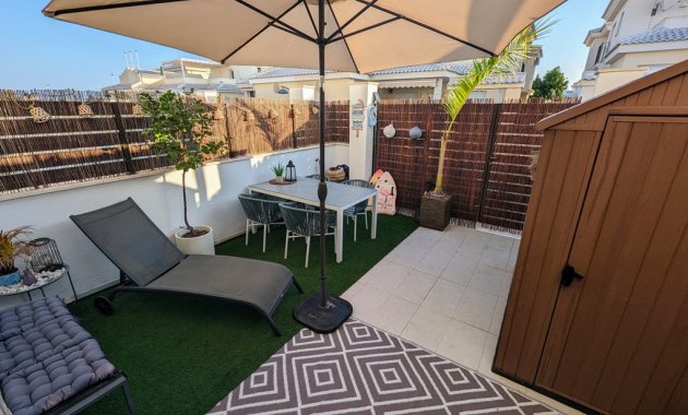 Resale - Townhouse -
Torrevieja - La Siesta - El Salado - Torreta