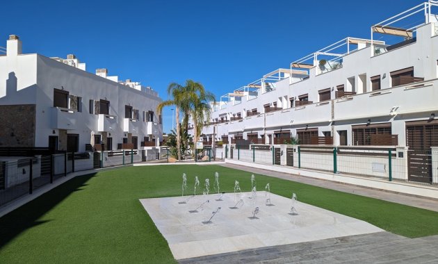 Resale - Townhouse -
Torrevieja - La Siesta - El Salado - Torreta