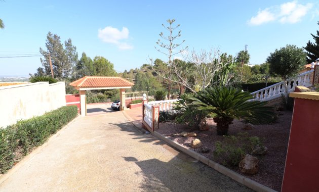 Resale - Villa -
Algorfa - Lomas de La Juliana