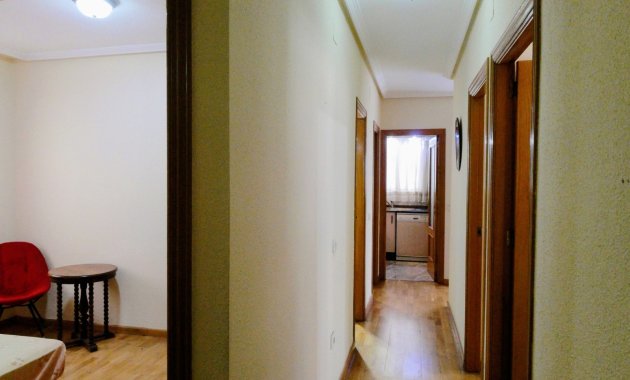 Resale - Apartment / flat -
Torrevieja - Center