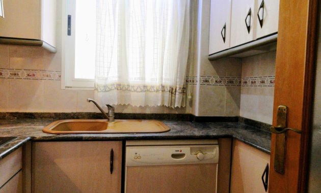 Resale - Apartment / flat -
Torrevieja - Center