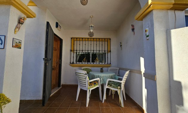 Resale - Townhouse -
Los Altos - Laderas Del Sol