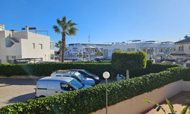 Resale - Townhouse -
Los Altos - Laderas Del Sol