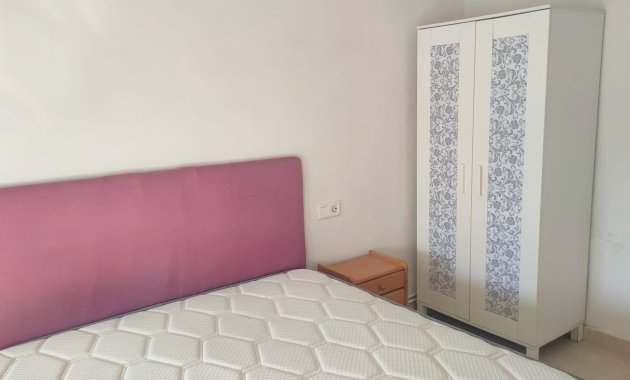 Resale - Apartment / flat -
Torrevieja - La Mata