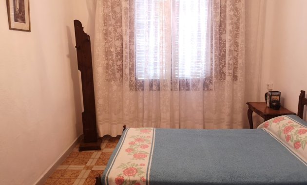 Resale - 2. Town house -
Los Montesinos