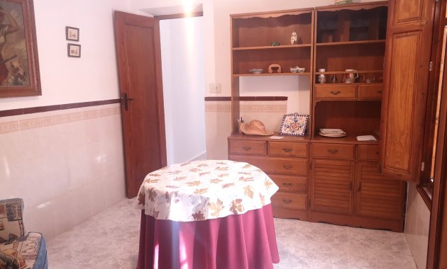 Resale - 2. Town house -
Los Montesinos