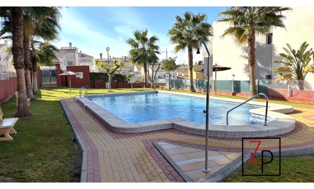 Reventa - Apartamento / piso -
Orihuela Costa - Los Altos