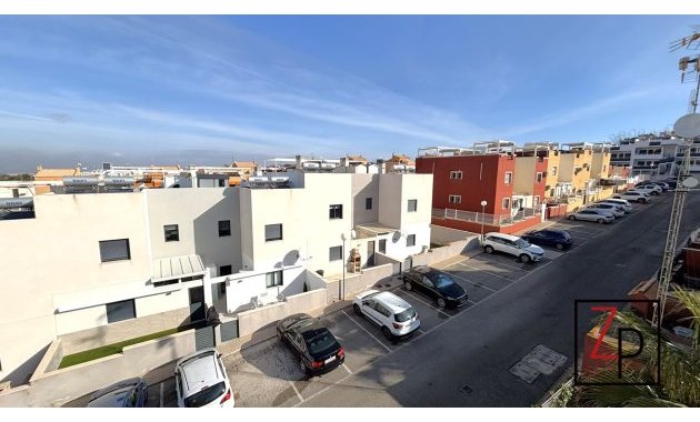 Reventa - Apartamento / piso -
Orihuela Costa - Los Altos