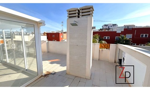 Reventa - Apartamento / piso -
Orihuela Costa - Los Altos