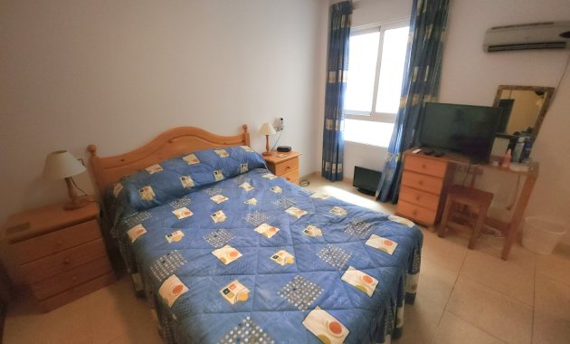 Resale - Apartment / flat -
Almoradí