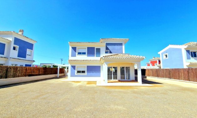 Obra nueva - Villa -
Lorca - Purias