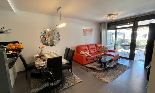 Resale - Villa -
Orihuela Costa - Villamartín