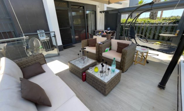 Resale - Villa -
Orihuela Costa - Villamartín