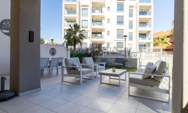 Resale - Apartment / flat -
Orihuela Costa - Villamartín