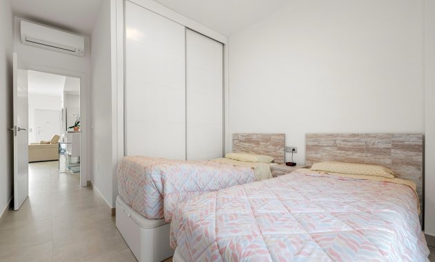 Resale - Apartment / flat -
Orihuela Costa - Villamartín