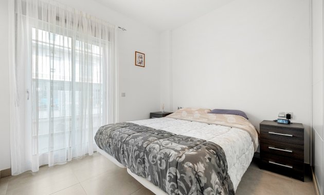 Resale - Apartment / flat -
Orihuela Costa - Villamartín