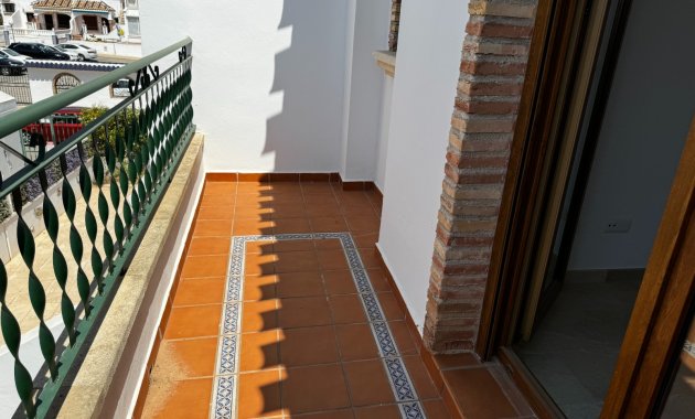 Resale - Townhouse -
Orihuela Costa - Villamartín