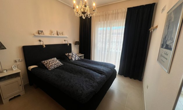 Resale - Apartment / flat -
Orihuela Costa - Villamartín