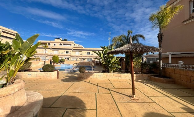 Resale - Apartment / flat -
Orihuela Costa - Villamartín